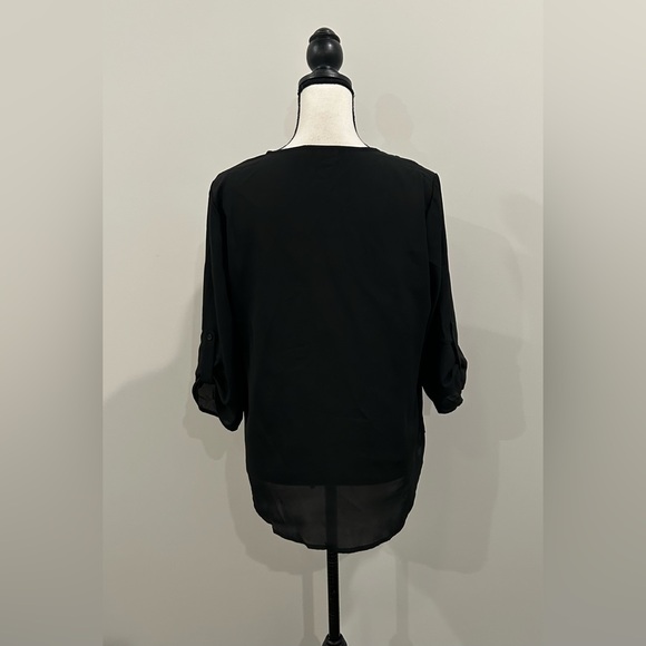 Lush Popover Blouse - Picture 3 of 4